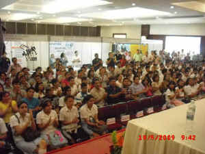 EXPOJuventud.jpg (66980 bytes)